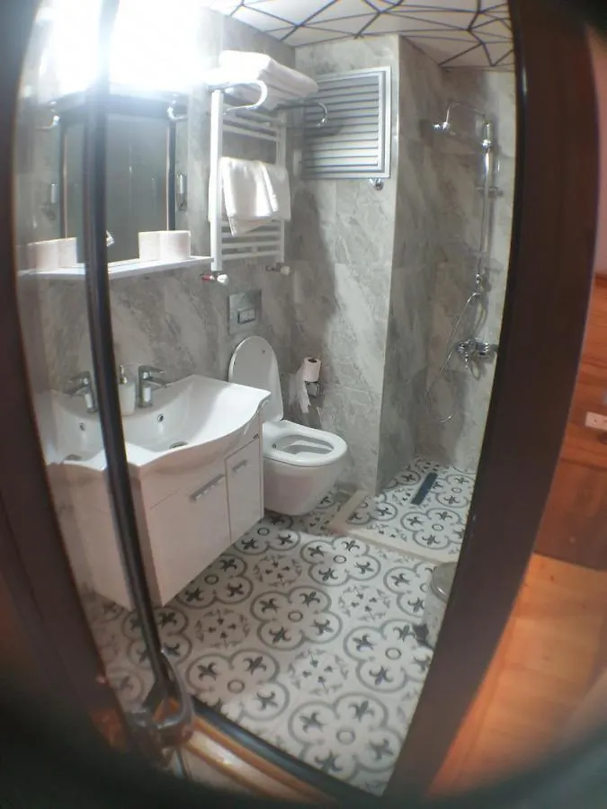 Staryy Dom Resort Istanbul 2*,